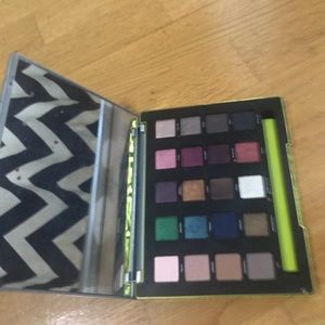 Vice urban decay eyeshadow